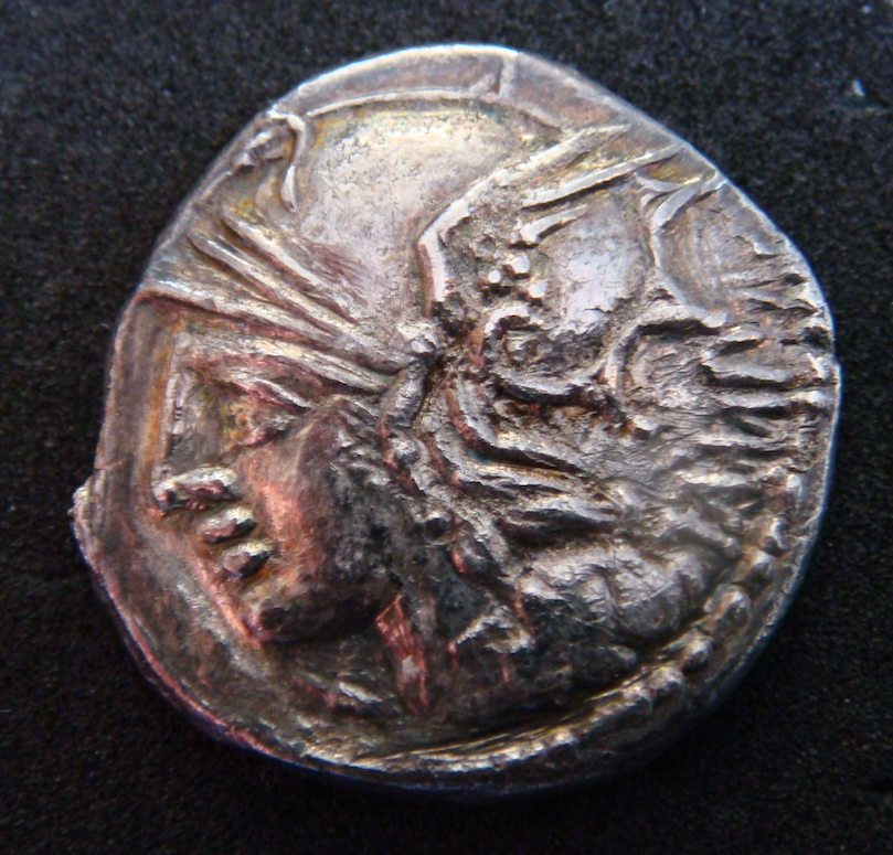 Denario de la gens Baebia. ROMA - M. BAEBI. Q. F. Apolo conduciendo cuadriga a dcha. Roma. Dsc04721