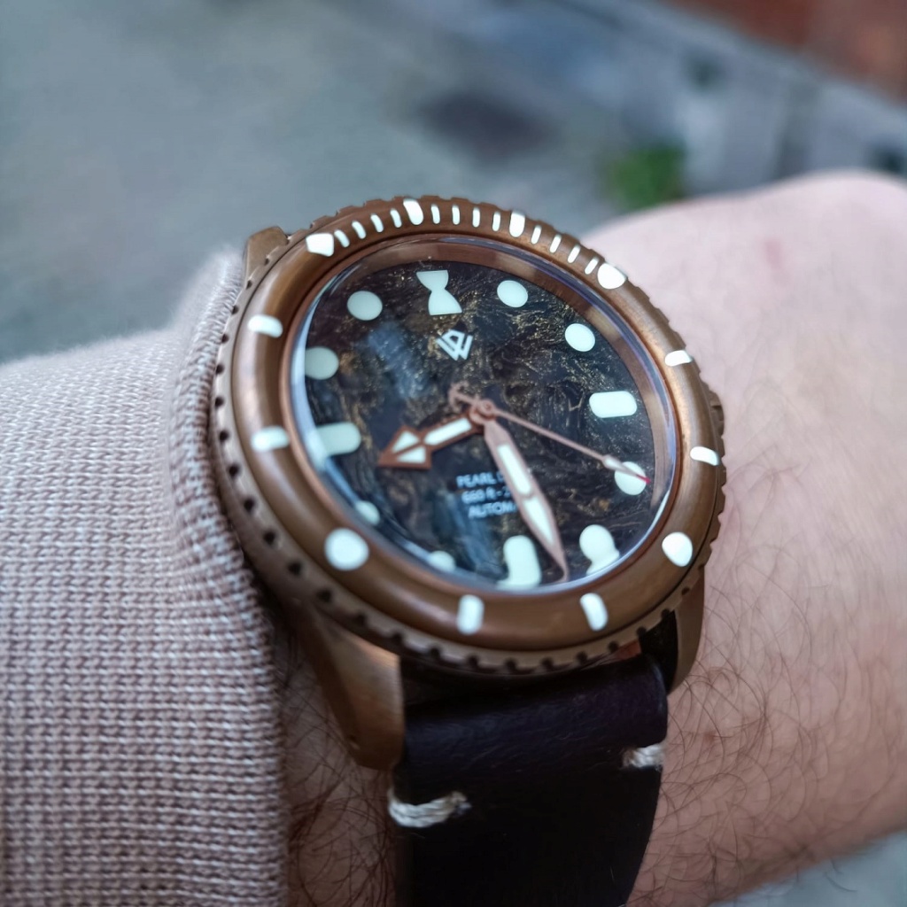 bronze - Bronze du jour... - Page 28 Whatsa31