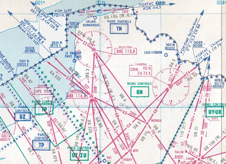 extrait cartes navigation aérienne hauts de france Uir210