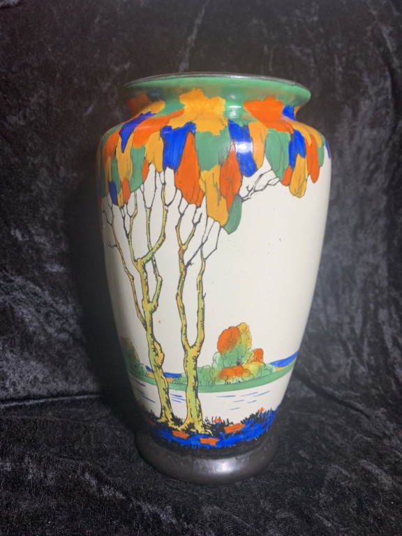 Help identifying a Crown Ducal Vase Pattern - Tree with colourful leaves 6358b510