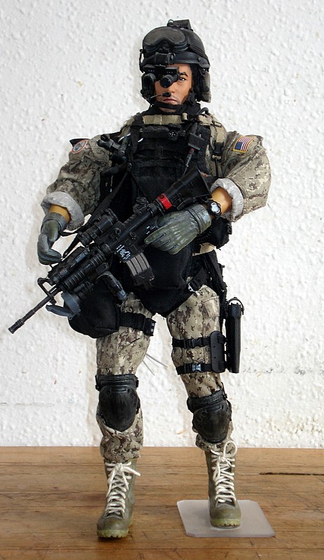 U.S. Marine 1st Fleet Anti-Terrorism Security Team (FAST) Dsc08510