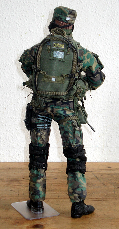 USAF SPEC. OPS PARARESCUE JUMPER Toy Soldier. Dsc08517