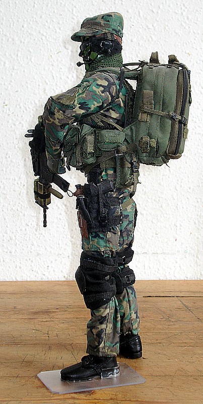 USAF SPEC. OPS PARARESCUE JUMPER Toy Soldier. Dsc08518