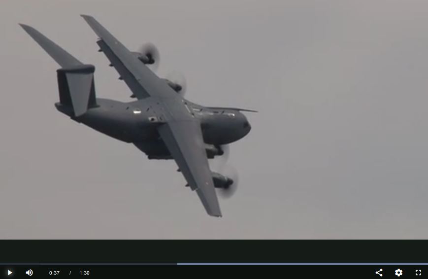 L'A400M, un géant dans le ciel d'Issoire pour le dernier jour de Cervolix A400m_10