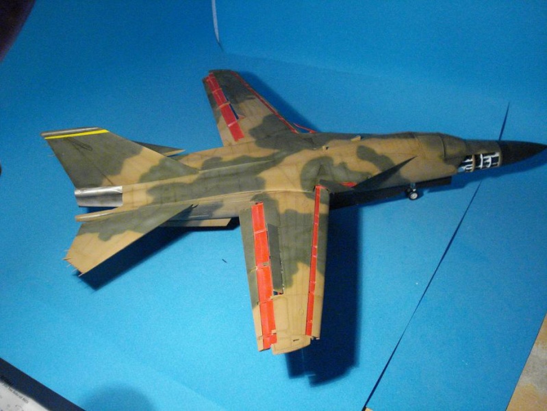 F-111A Aardvark [hobbyboss] 1/48 - Page 3 Dsc01324