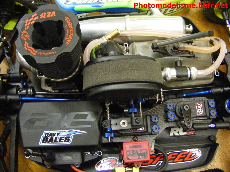 Prsentation du nouveau Team Associated RC8 de Davy . Waterm35