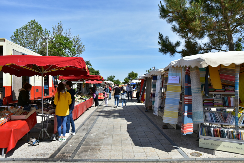 Marché déconfiné N/B + Couleur ! Dsc_1214