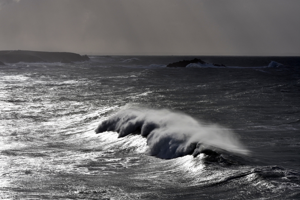 Jeu d'ombre entre soleil et nuage bien sombre ! Dsc_5324