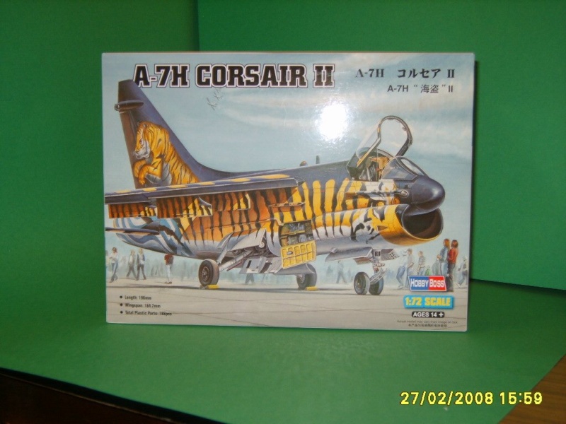 [Hobby boss] A-7 Corsair II ou la renaissance du Sluff S8000012