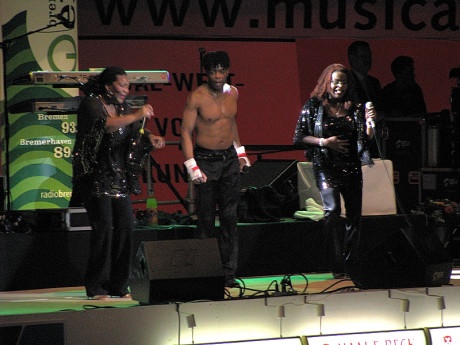 16/01/2010 Boney M. feat.Liz Mitchell (Concert in Bremen) Lm_bre10