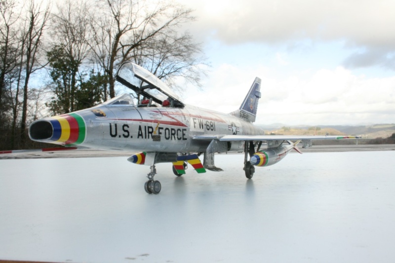 - F-100F - Super-Sabre Img_5012