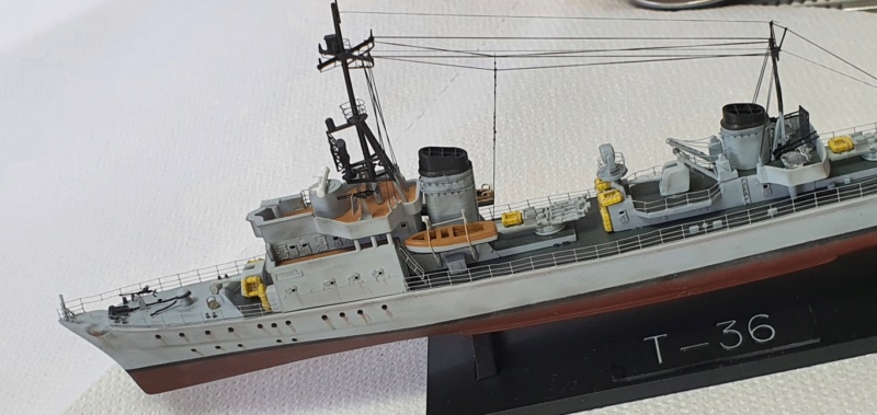 Torpilleur Classe 1939 T 23  (terminé) & Contre torpilleur classe 1936A  Z31 / D 601 MARCEAU Réf 81011 & 85009 - Page 2 20220621