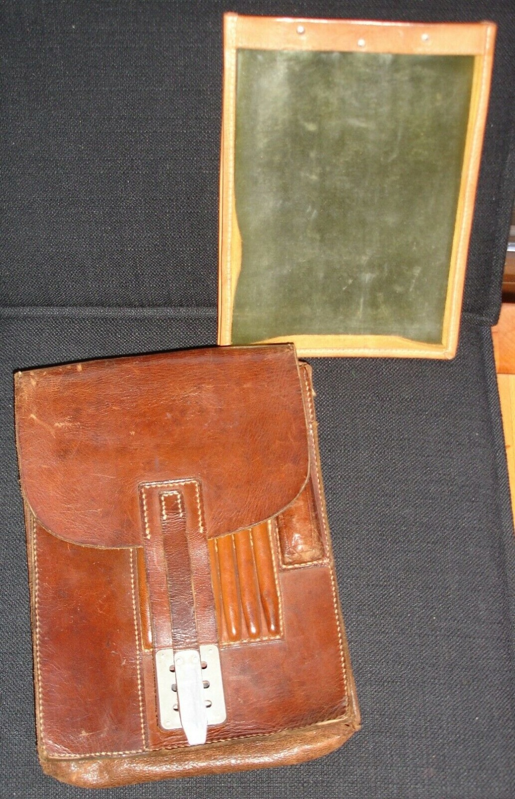 Porte carte allemand WW2 + pochette ? Pc110