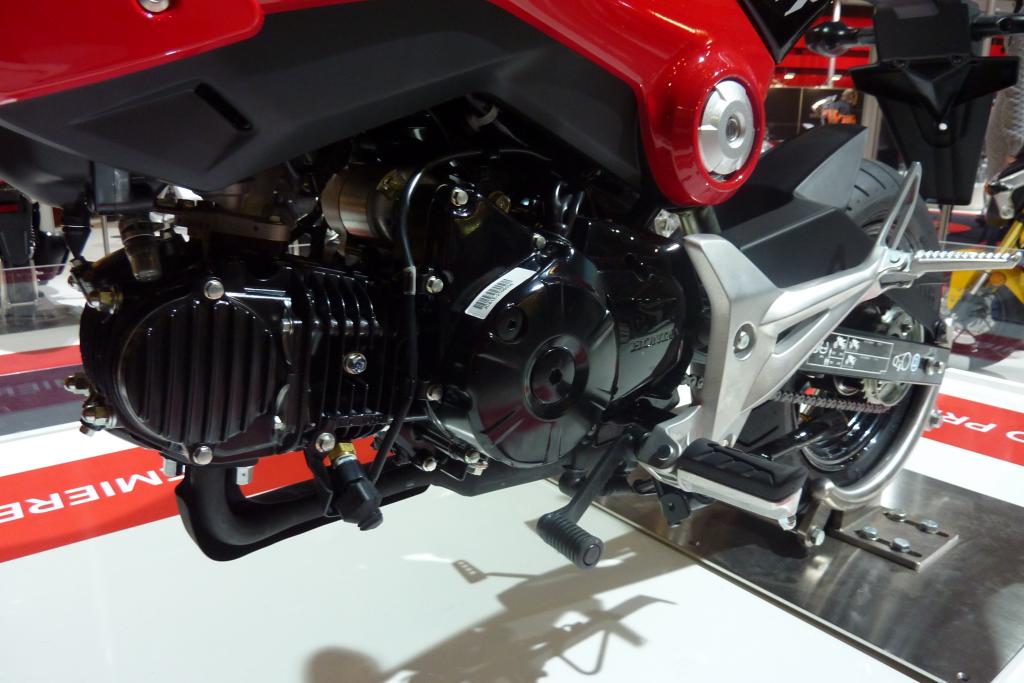 2013 : Honda MSX 125, Honda refabrique une mini ! Engine10