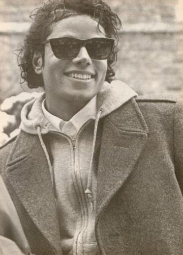 Photos Making of des clips de MJ ! Badtou10