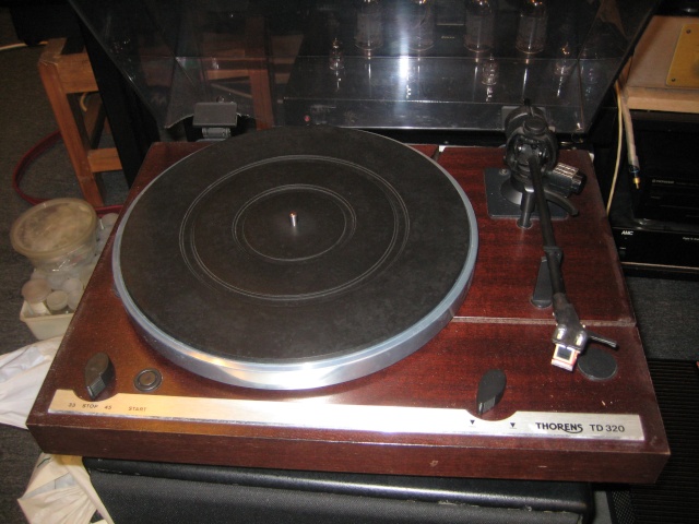 Thorens TD 320 Turntable (used)(Sold) Img_1022