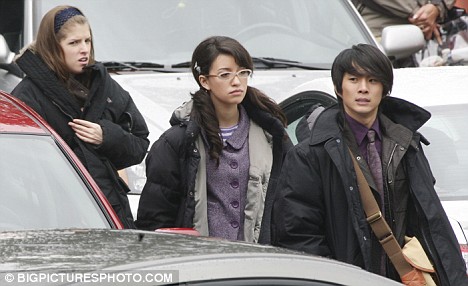 Twilight Cast Justin Chon wants to be part of 2ne1 Eric-y10
