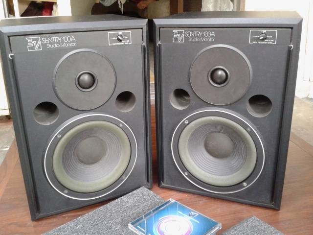 ElectroVoice Sentry 100A studio monitor speaker Sold