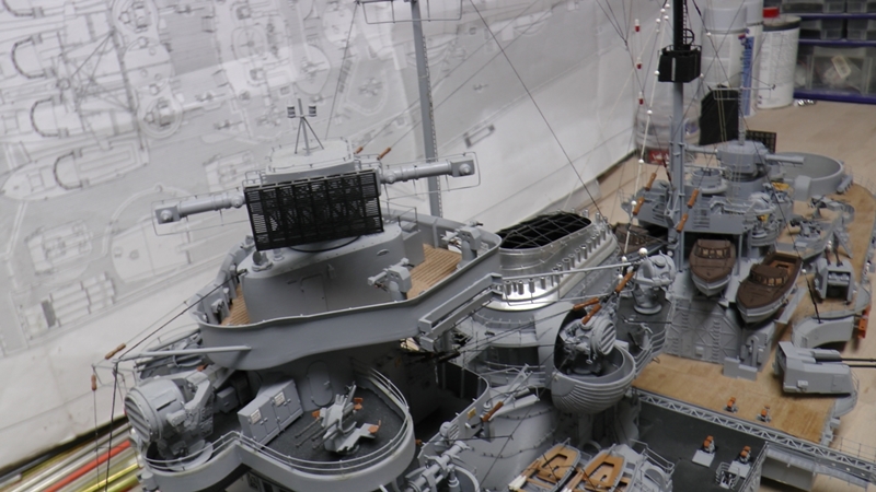 Bau der Bismarck in 1:100 - Seite 24 S1290013