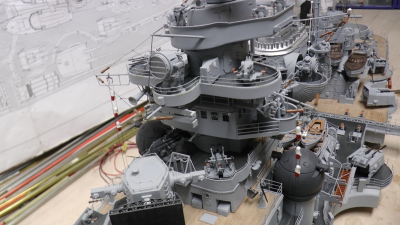 Bau der Bismarck in 1:100 - Seite 24 S1290014