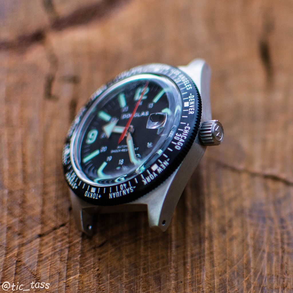 [Revue]Douglas Skindiver Worldtimer Professional X-15 Edition _dsc5611