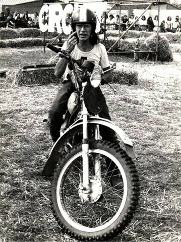 BRAVO BELL'S  Originale Cloche moto porte bonheur Lady rider  – LE  PRATIQUE DU MOTARD
