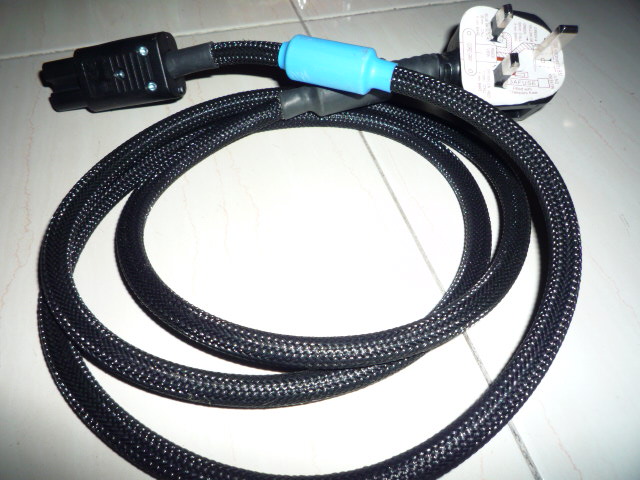 Merlin Black Widow Powercord (Used)SOLD P1030714