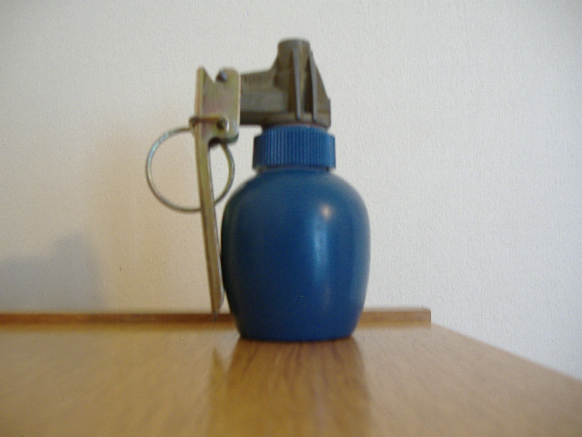 Ancienne grenade au plâtre Grenad15