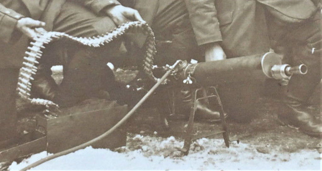 La mitrailleuse MG 08/15 et ses accessoires  Bip_112