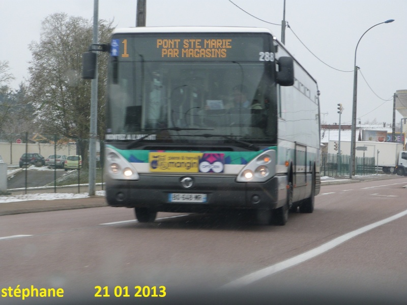  Cars et Bus de la région Champagne Ardennes - Page 3 P1050815