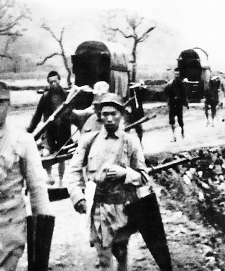 18-04-1942 : Premier raid aérien sur TOKYO par le Colonel DOOTLITTLE. Doolit11