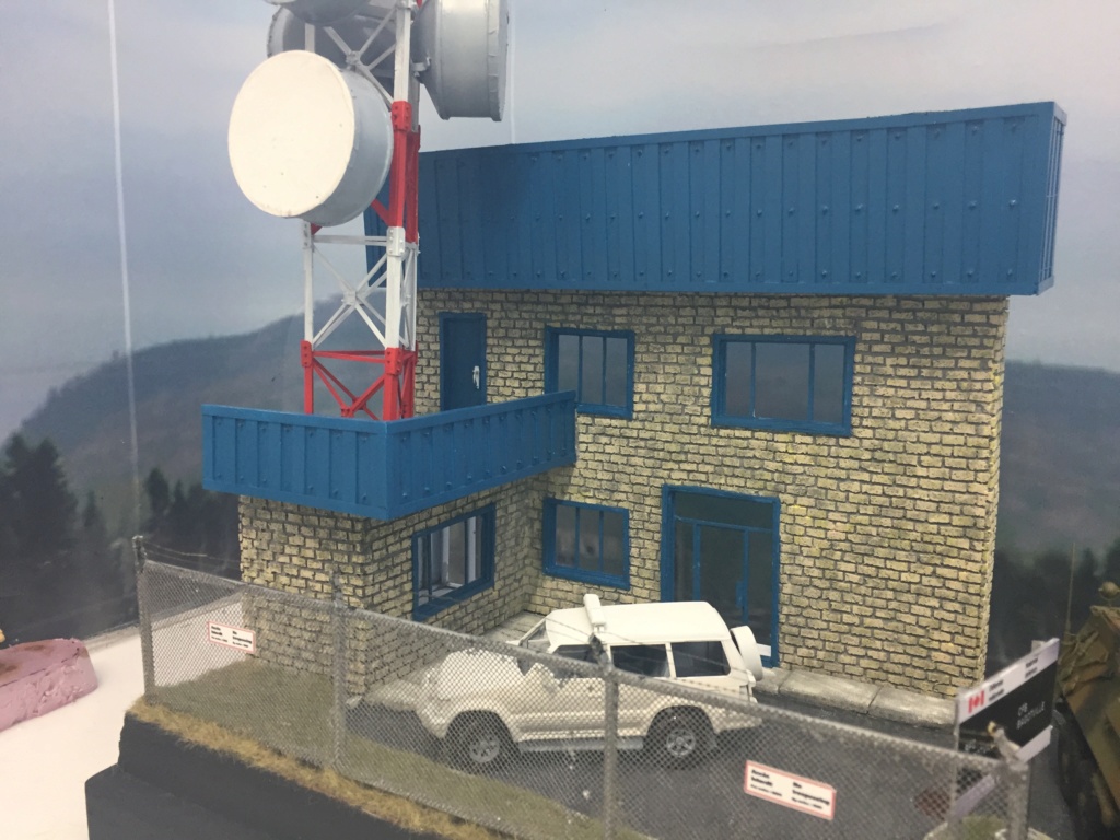 Diorama pour les 60 ans du CC 2646 (Corps de Cadets) - Takom JAPANESE-MADE SUV, Italeri M-925 Shelter Truck, Trumpeter Canadian Husky au 1/35 Img_7116