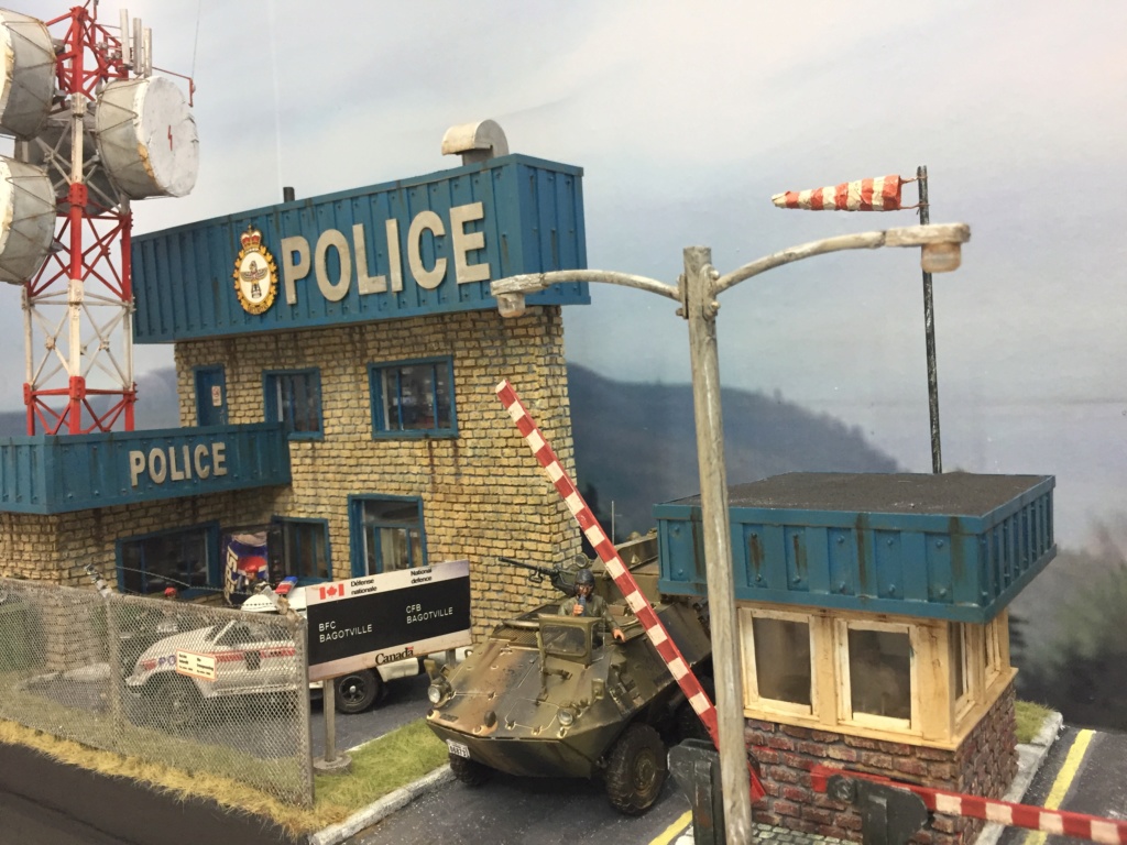Diorama pour les 60 ans du CC 2646 (Corps de Cadets) - Takom JAPANESE-MADE SUV, Italeri M-925 Shelter Truck, Trumpeter Canadian Husky au 1/35 Img_7216
