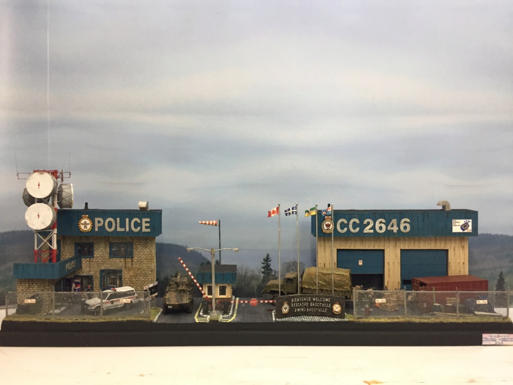Diorama pour les 60 ans du CC 2646 (Corps de Cadets) - Takom JAPANESE-MADE SUV, Italeri M-925 Shelter Truck, Trumpeter Canadian Husky au 1/35 Img_7220