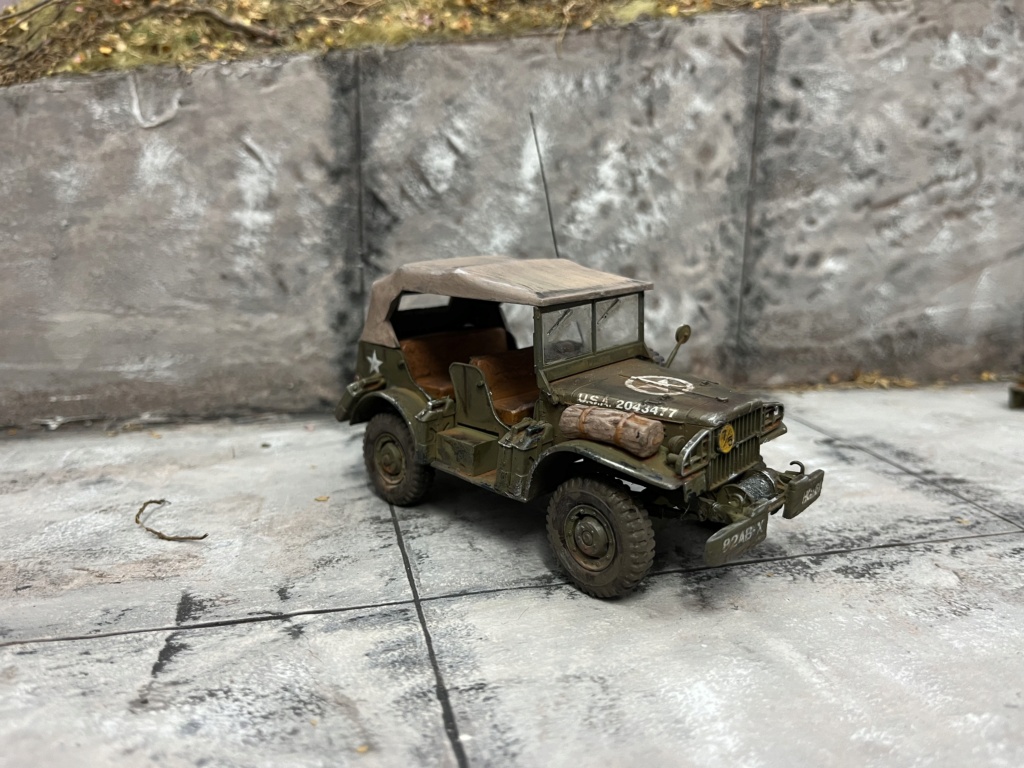 Les enfants de la guerre. Echelle 1/35. Tamiya Dragon wagon, Italeri staff car, AFV Club Long Tom, Tamiya M3 Lee, Italeri M1 155mm howitzer, Hobby Boss M4 high speed tractor et Bucyrus Erie (scratch) Photo_11