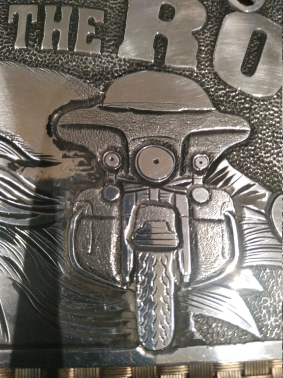 Gravure plaque décorative arrière electra par artiste Img_2884