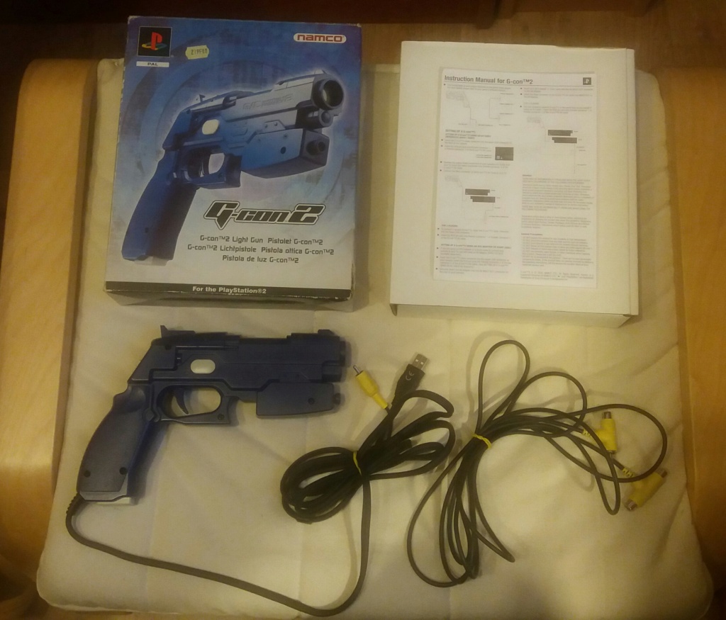 [ach] Guncon 2 ou autre lightgun pour PS2 Gun_co12