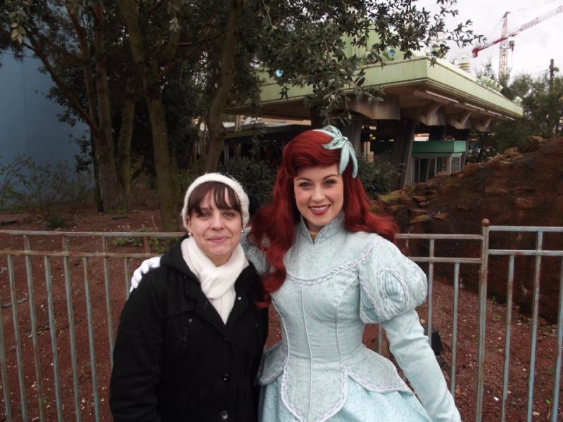 Vos photos avec les Personnages Disney - Page 9 Ariel_10