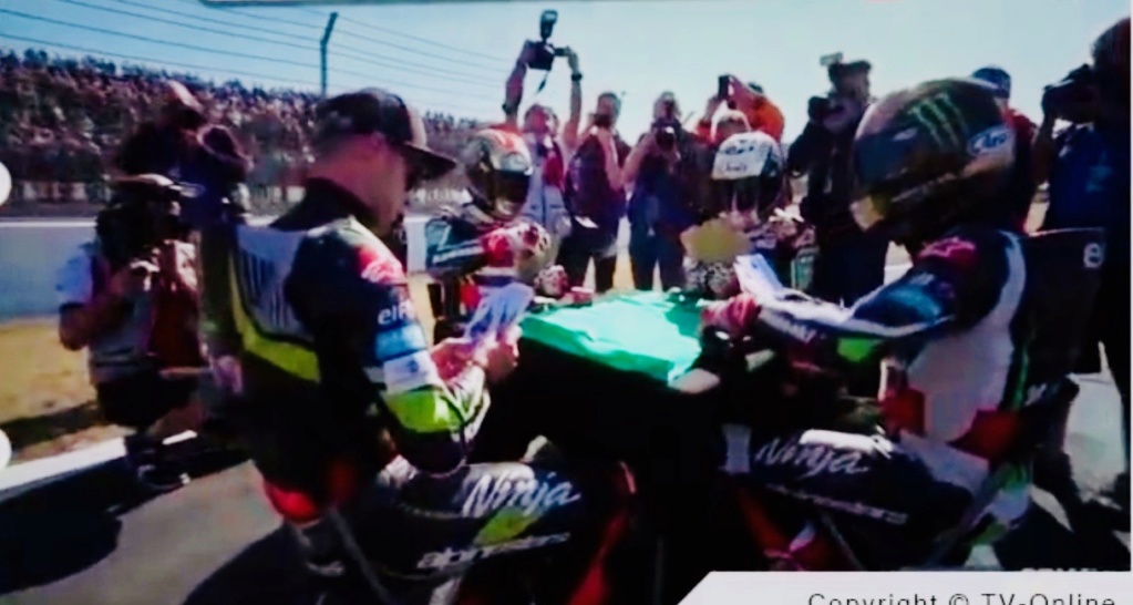 World Superbike et Supersport 2018 - Page 8 Captur10