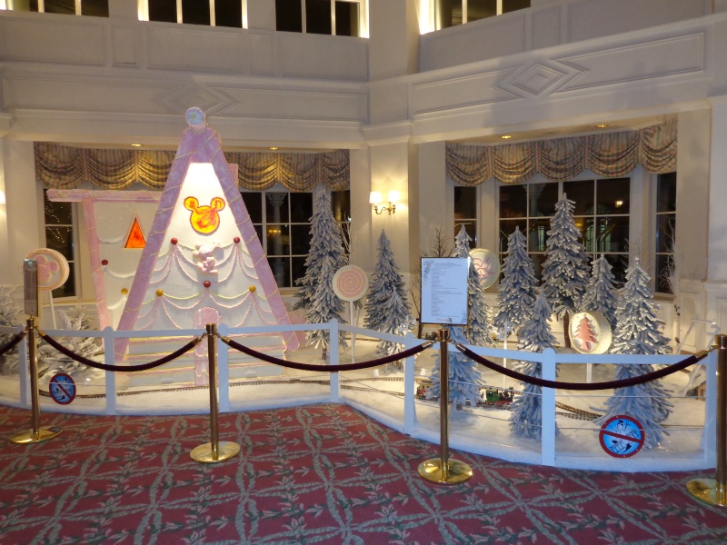 Noël Merveilleux au Disneyland Hotel du 23 au 26 décembre  Dsc00513