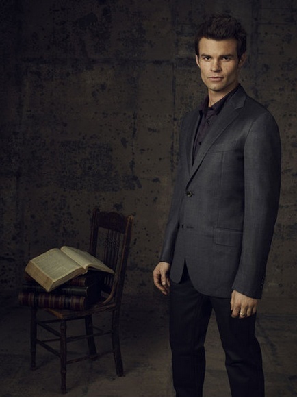 1er Guest : Daniel Gillies Sans_t13