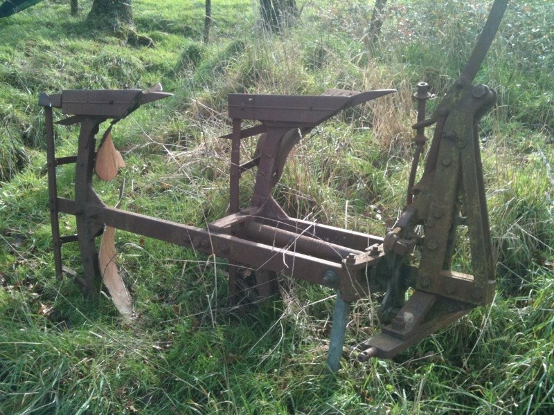 vends materiels agricoles pour deutz D30S Materi26