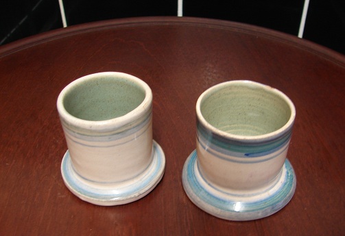 Delft pots? TT mark - possibly Terence Turnbull? Dsc02410