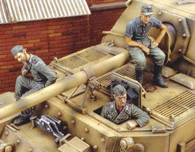 Equipage pour mon Elefant. Royal Model au 1/35 ème  Rm25510