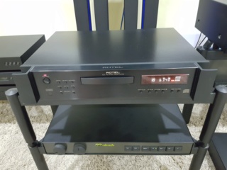 Rotel RCD 1070 - 5 Star Awards CD Player (Sold) 325