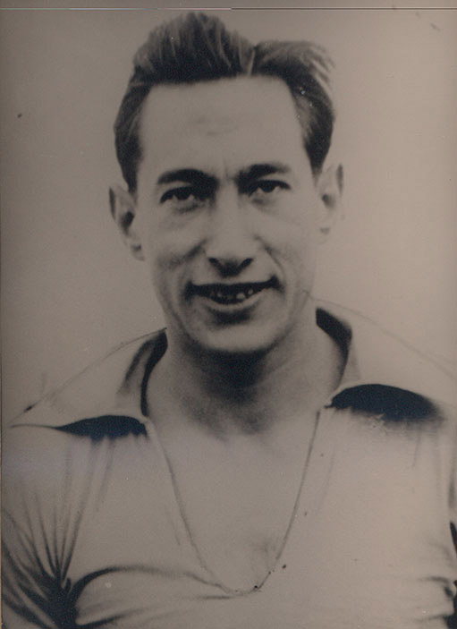 FOTOS HISTORICAS O CHULAS DE FUTBOL - Página 2 111_la10