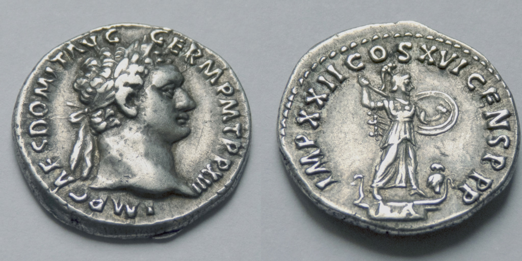 Denario de Domiciano. IMP XXII COS XVI CENS P P. Minerva sobre columna rostral y lechuza. Roma P1040517