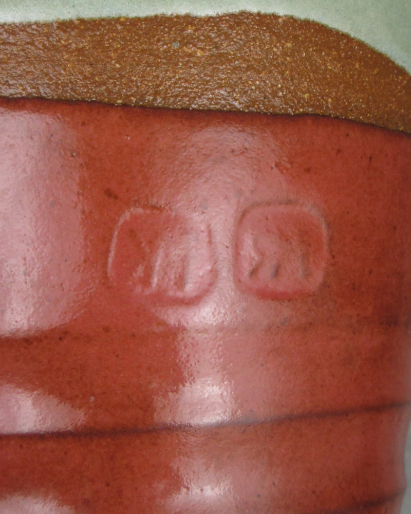Stoneware Vase with 2 marks KM RM? Img_4210