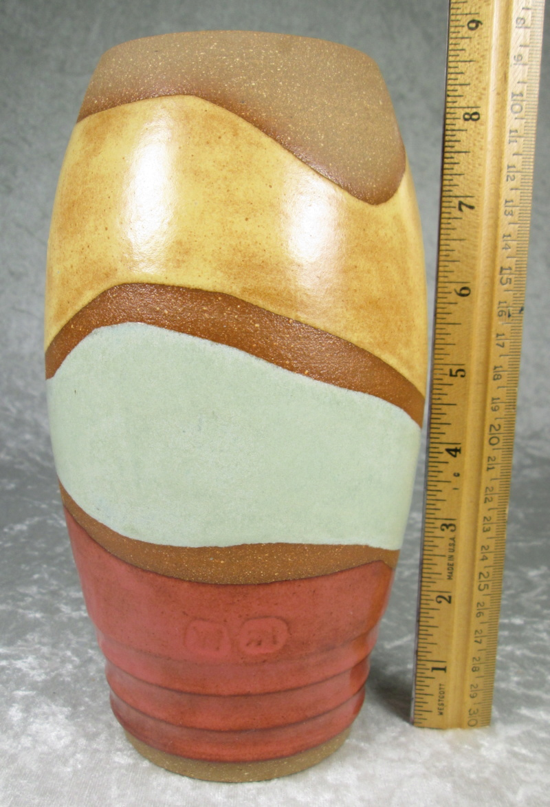 Stoneware Vase with 2 marks KM RM? Img_4211