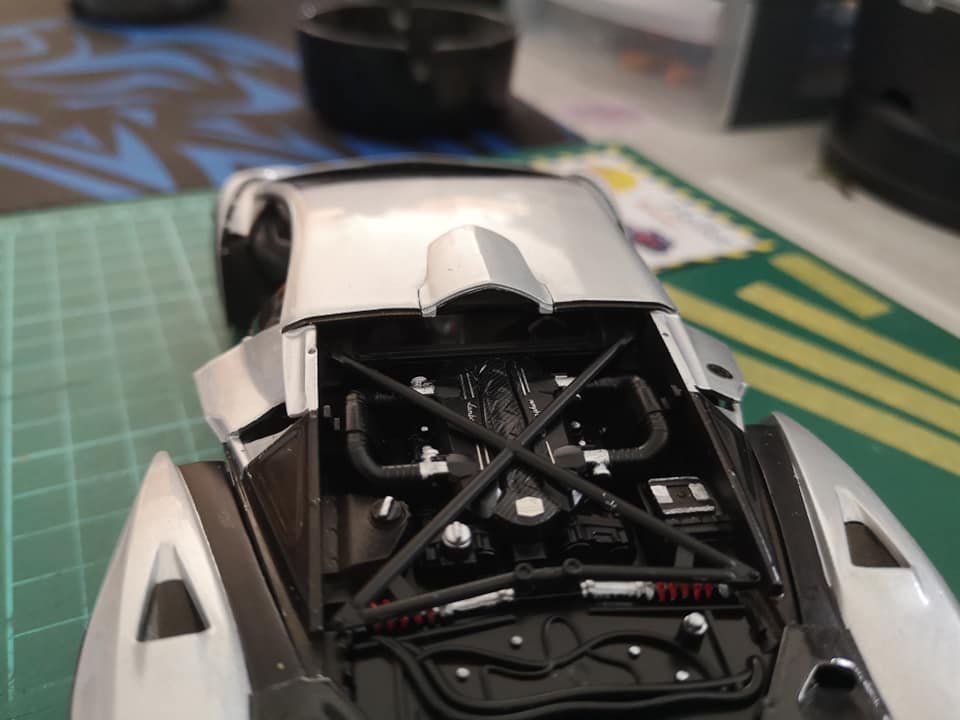 [FUJIMI] LAMBORGHINI VENENO Réf 125831 - Page 3 0525